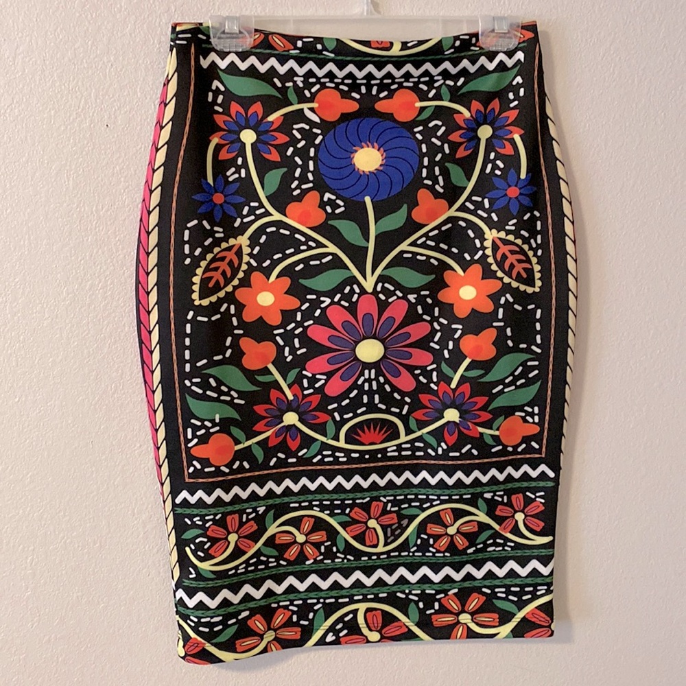 Solei Fiesta Multicolor Pencil Midi-skirt Size Medium